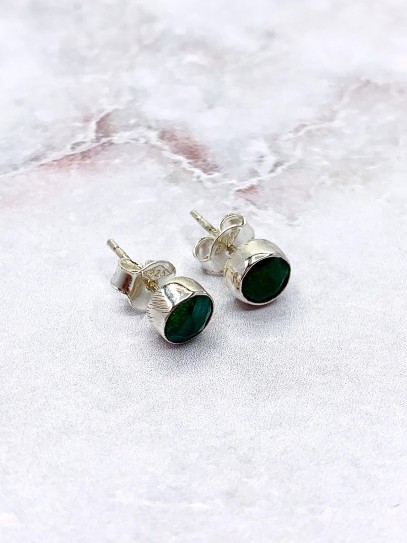 Emerald 'Indira' earrings