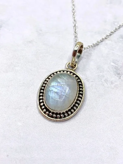 Moonstone 'Carolina' necklace