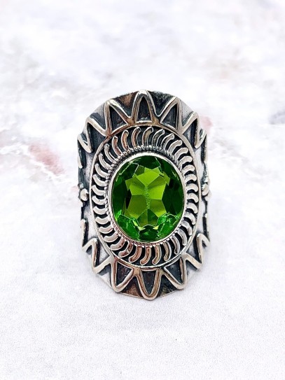 Olivina 'Saraswati' ring