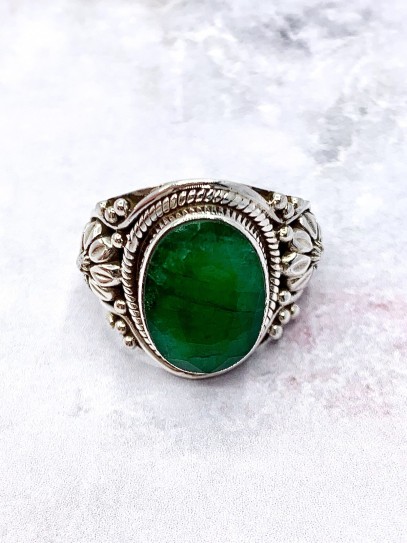 Anillo 'Kiran' de Esmeralda