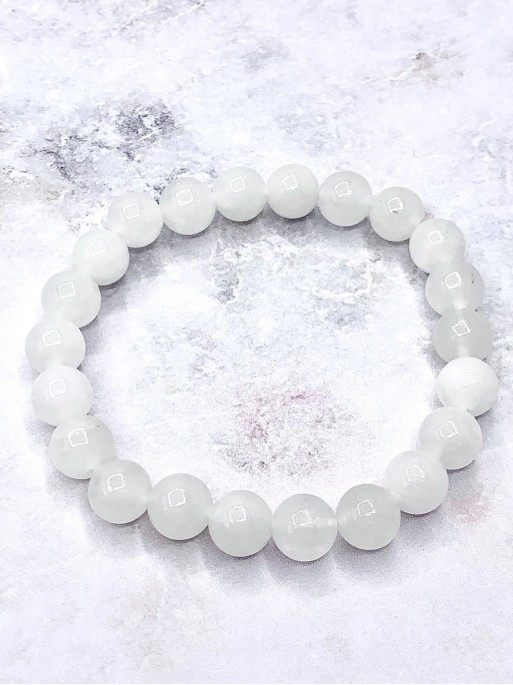 White Quartz 'Asha' bracelet 8mm | Health and cleaning
