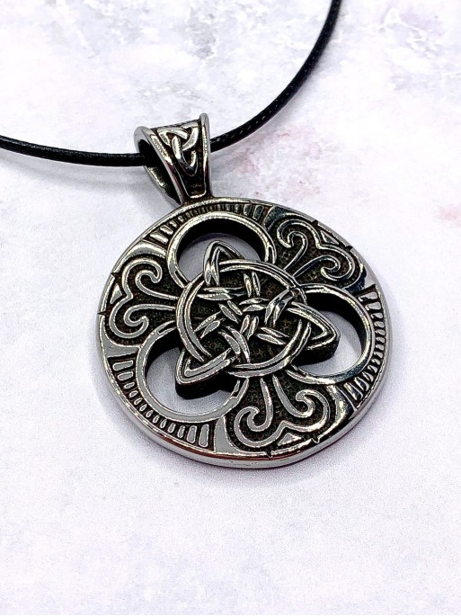 Stainless Steel 'Trisquel' necklace