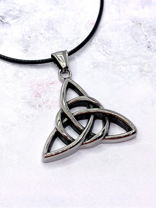 Collar 'Triqueta' de Acero Inoxidable (316L)