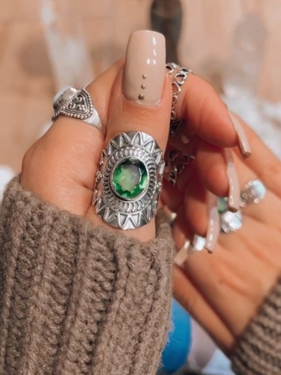 Olivina 'Saraswati' ring