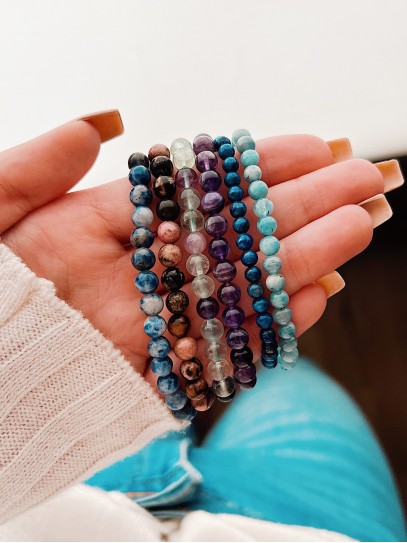 Fine Lapis Lazuli 'Asha' bracelet 6mm | Spirituality and calm