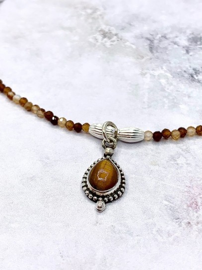 Collar 'Kavita' de Ojo de Tigre