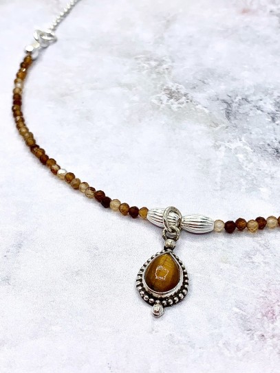 Collar 'Kavita' de Ojo de Tigre