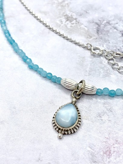 Collar 'Devaki' de Larimar