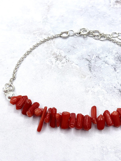 Pulsera 'Akshi' de Coral rojo