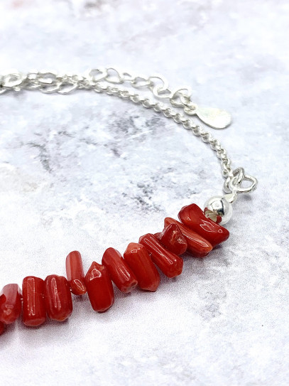 Pulsera 'Akshi' de Coral rojo