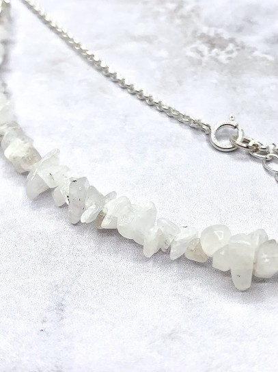 Collar 'Bhaumi' de Piedra luna