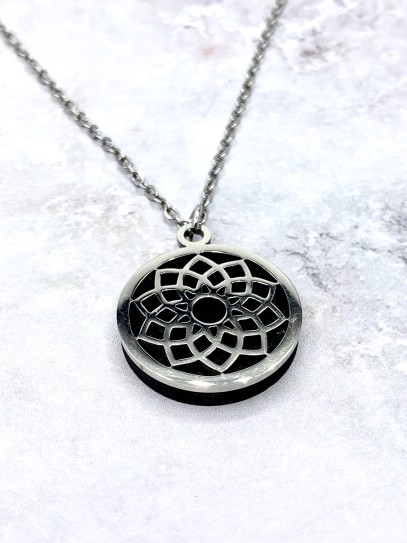 Natural Shungite 'Talika' necklace