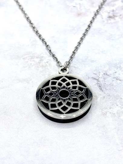 Natural Shungite 'Talika' necklace