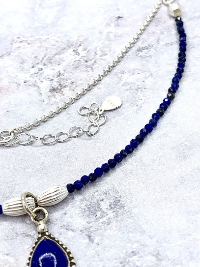 Collar 'Gandhari' de Lapislázuli