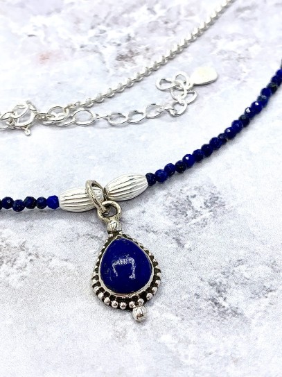 Collar 'Gandhari' de Lapislázuli