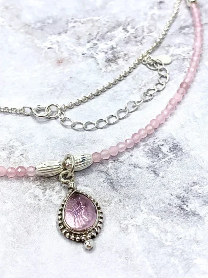 Collar 'Kanira' de Cuarzo rosa