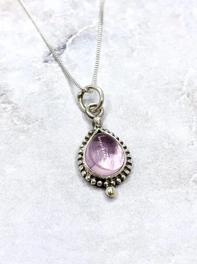 Collar 'Bali tear' de Cuarzo rosa