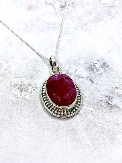 Ruby 'Carolina' necklace