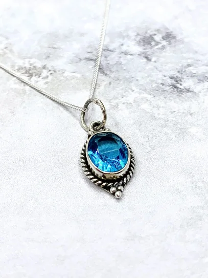 Blue Topaz 'Trisha' necklace