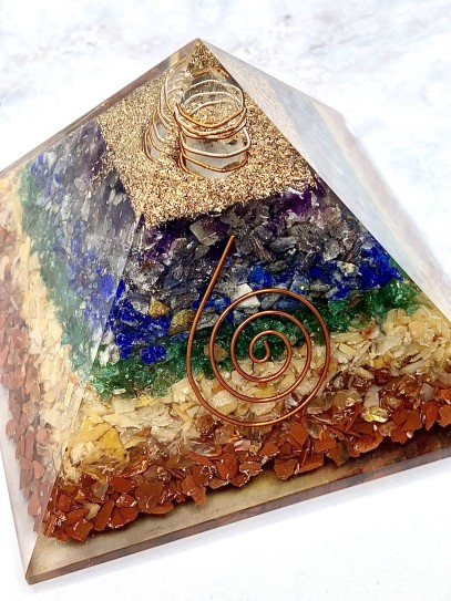 Pirámide de Orgonita - 7 Chakras