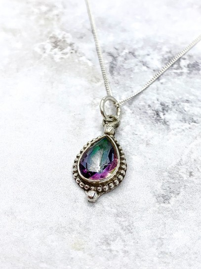 Collar 'Bali tear' de Topacio Místico