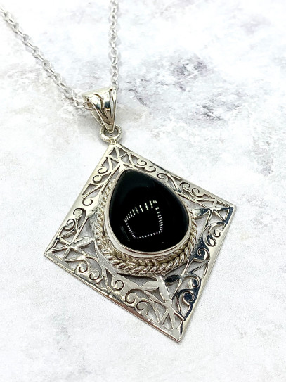 Black Onyx 'Kamini' necklace