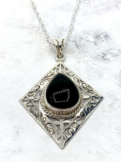 Black Onyx 'Kamini' necklace
