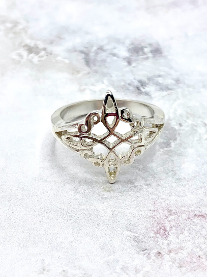 Anillo 'Agatha' de Nudo Brujas