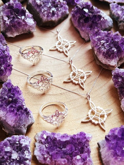 Anillo 'Agatha' de Nudo Brujas