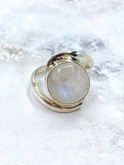 Anillo 'Ayla' de Piedra luna
