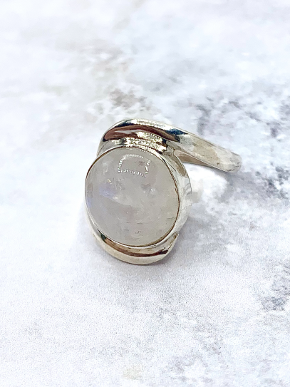 Anillo 'Ayla' de Piedra luna