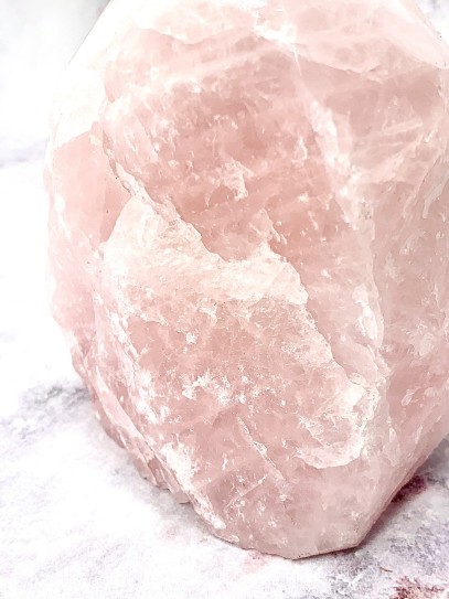 Punta de Cuarzo rosa natural | Amor y autoestima