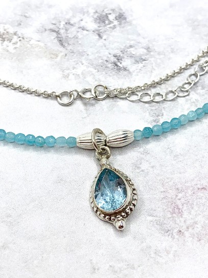 Collar 'Anokhi' de Aguamarina