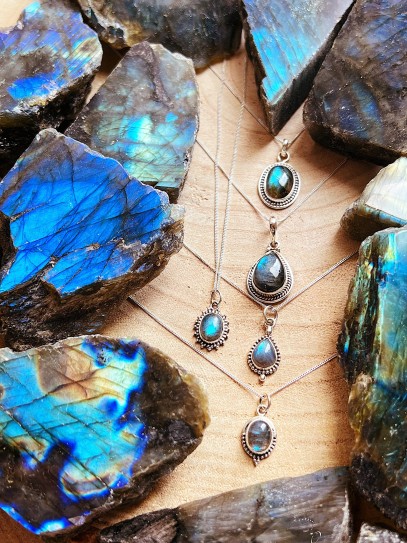 Collaret 'Bali tear' de Labradorita