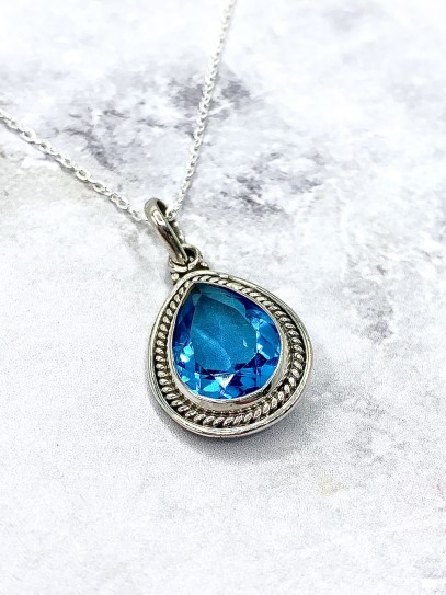 Collaret 'Amazonas' de Topazi blau