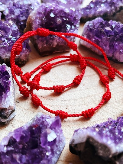 Pulsera de los 7 nudos de protección