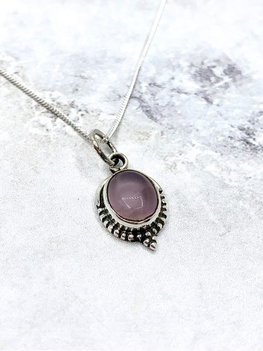 Collar 'Trishna' de Cuarzo rosa