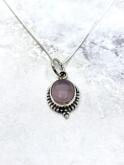 Rose Quartz 'Trishna' necklace