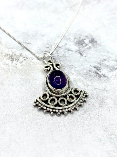 Amethyst 'Sarayu' necklace