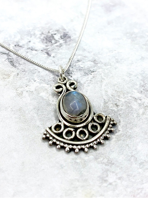 Moonstone 'Sarayu' necklace