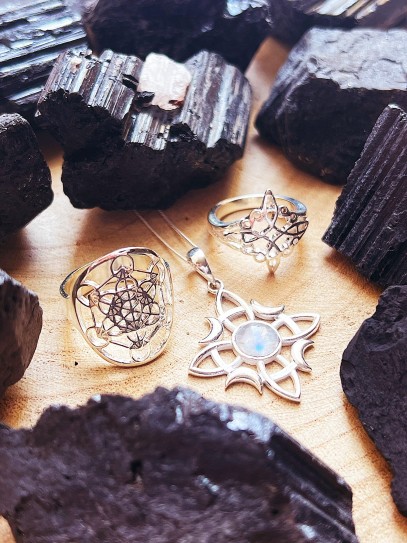 Metatron's 'Zohar' ring