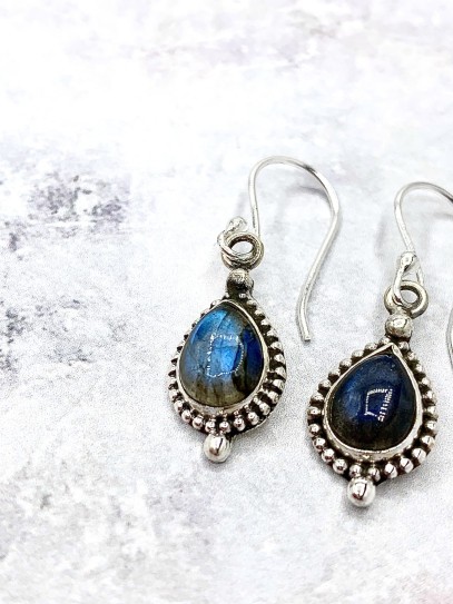 Pendientes 'Bali tear' de Labradorita
