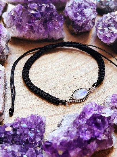 Moonstone 'Navani' bracelet (macrame)