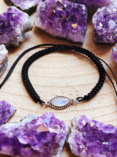 Moonstone 'Navani' bracelet (macrame)