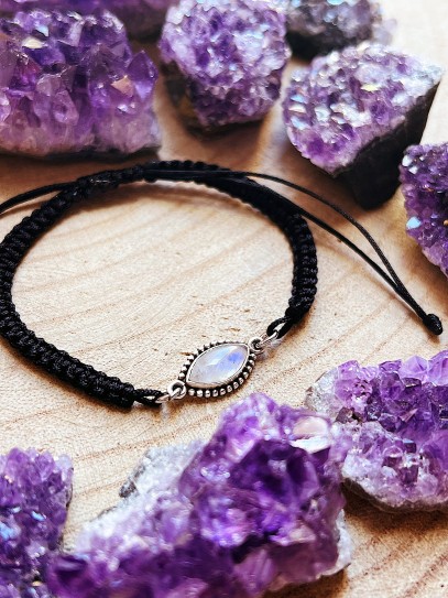 Moonstone 'Navani' bracelet (macrame)