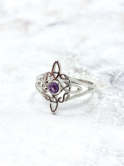Anillo 'Bridget' de Nudo Brujas y Amatista