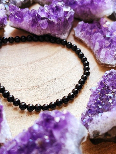 Fine Black Tourmaline 'Asha' bracelet 6mm | Protection and cleaning
