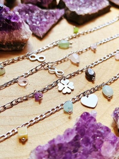 Pulsera 'Denali' de piedra natural variada