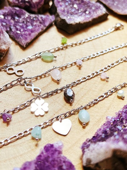 Pulsera 'Denali' de piedra natural variada
