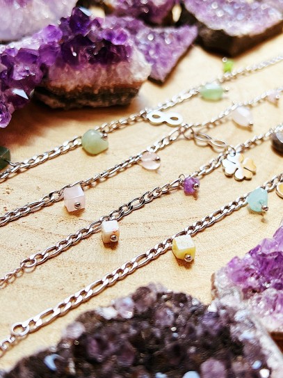 Pulsera 'Denali' de piedra natural variada